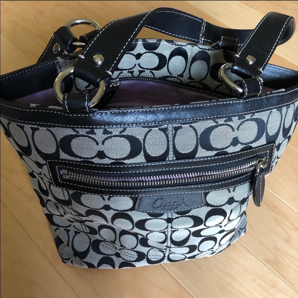 👛👝👜 Authentic Black Coach Purse. Gently Used